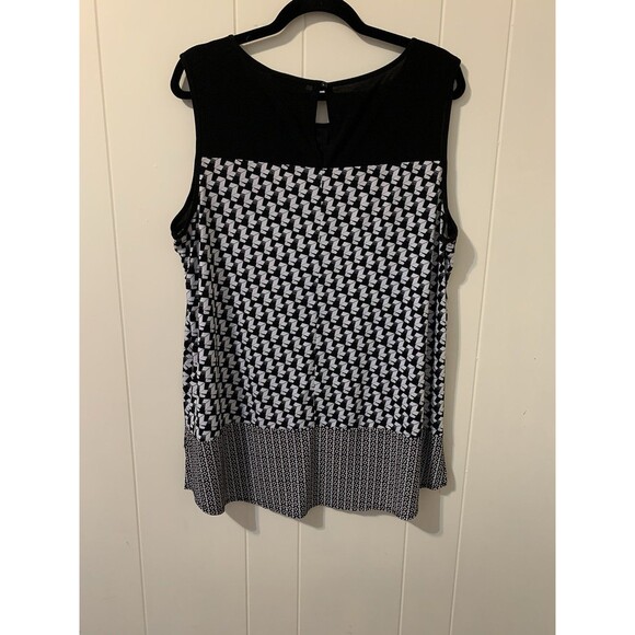 Roz Ali Woman Size 1X Top Sleeveless Stretch - Picture 2 of 7